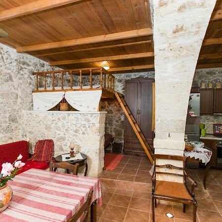 Irini΄S House Villa Alonai Bagian luar foto