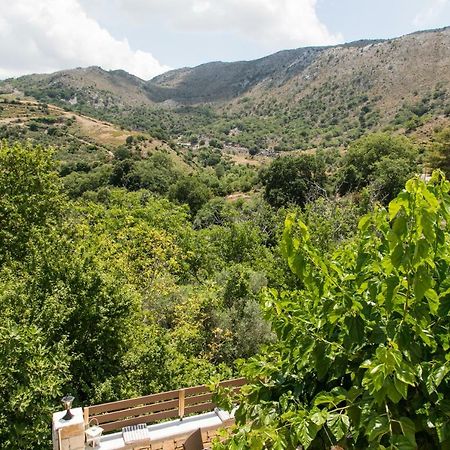 Irini΄S House Villa Alonai Bagian luar foto