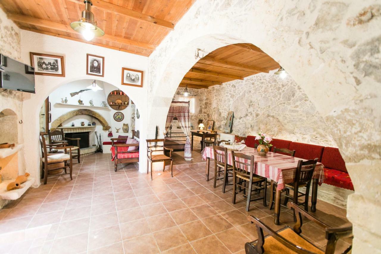 Irini΄S House Villa Alonai Bagian luar foto