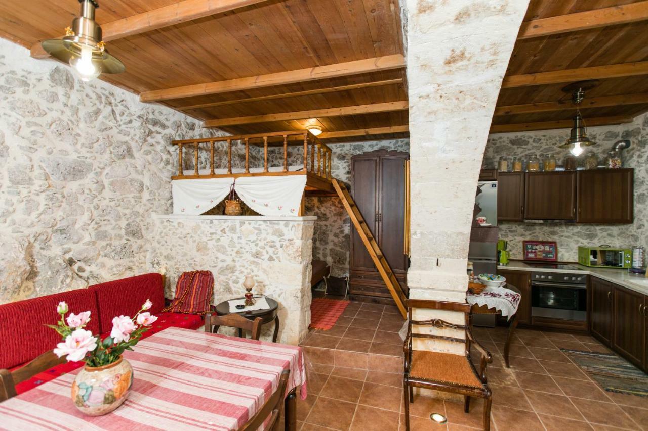 Irini΄S House Villa Alonai Bagian luar foto